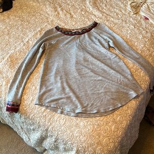 Gray long sleeve top